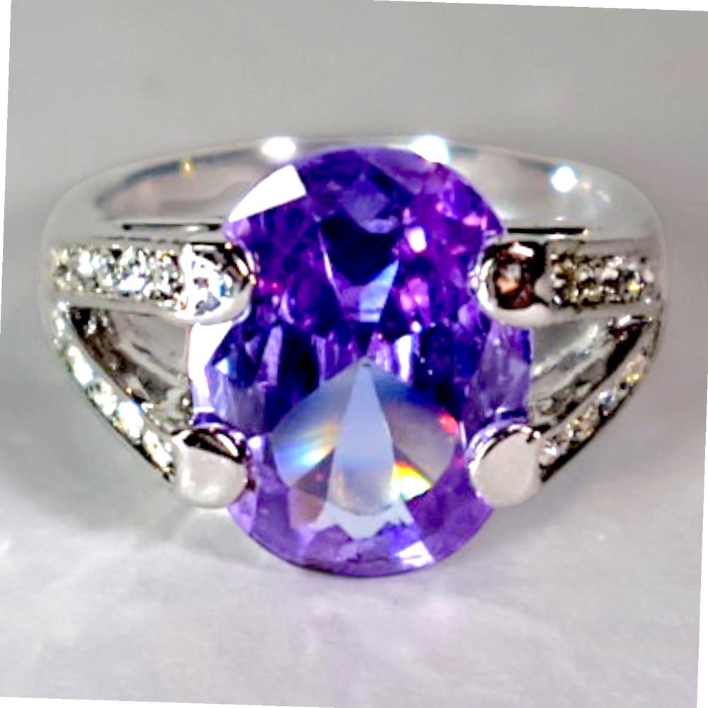 Swarovski Crystal Purple Oval Statement Ring Size 10 Rhodium Overlay NEW
